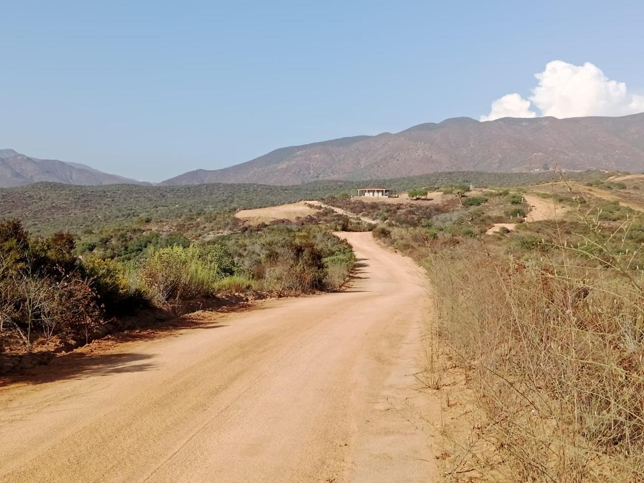 Hilltop land with panoramic views in Rancho Bonito, Ensenada